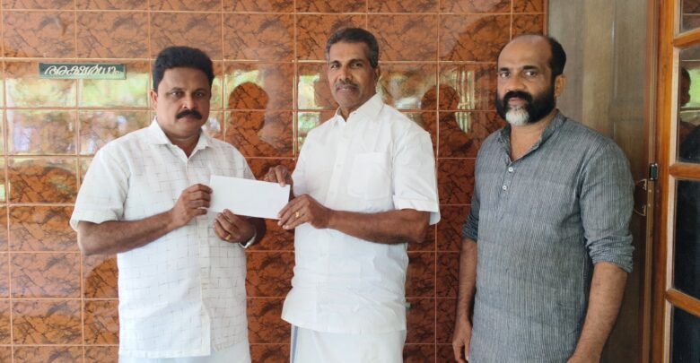 കെ. ജെ. യു തൃക്കരിപ്പൂർ മേഖല കമ്മിറ്റി ചികിത്സാ സഹായം കൈമാറി